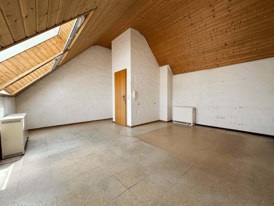 Gro�es Dachgeschoss Reihenmittelhaus Waiblingen