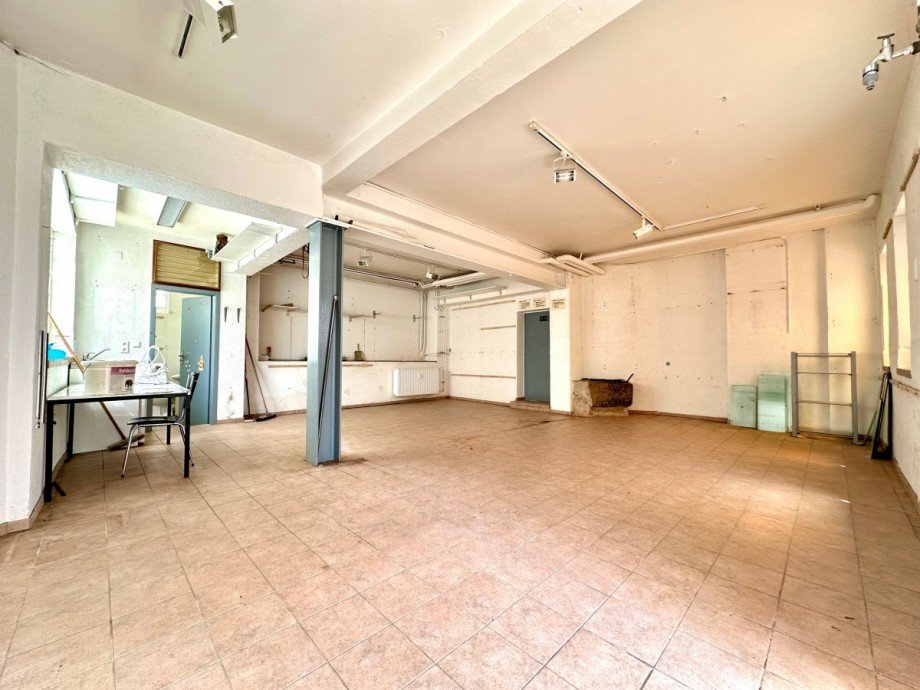 Werkstatt Halle / Lager / Produktion Korb